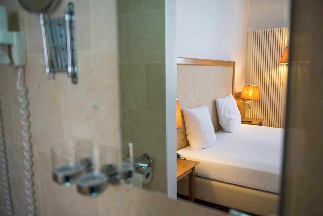 גנט Hotel The Lord מראה חיצוני תמונה